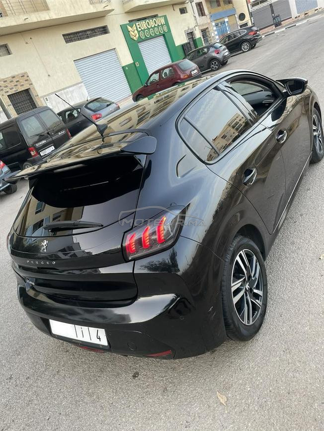 ⁠Peugeot 208 allure 