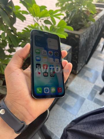 هاتف ما زال نظيفاً - 2