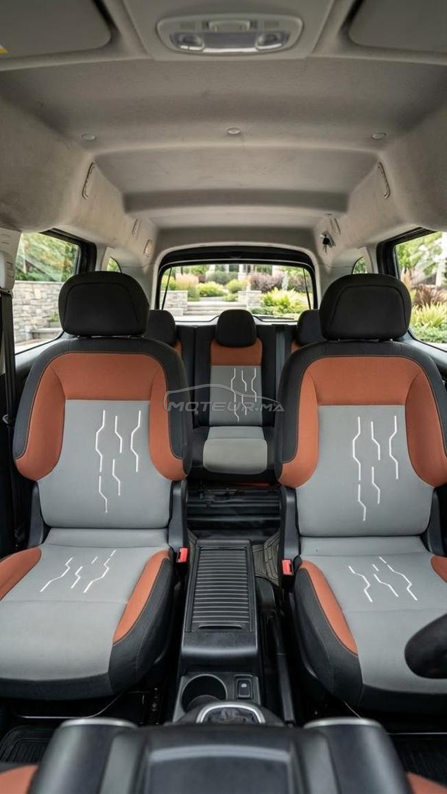 Peugeot Partner Tepee 2018 à Rabat
