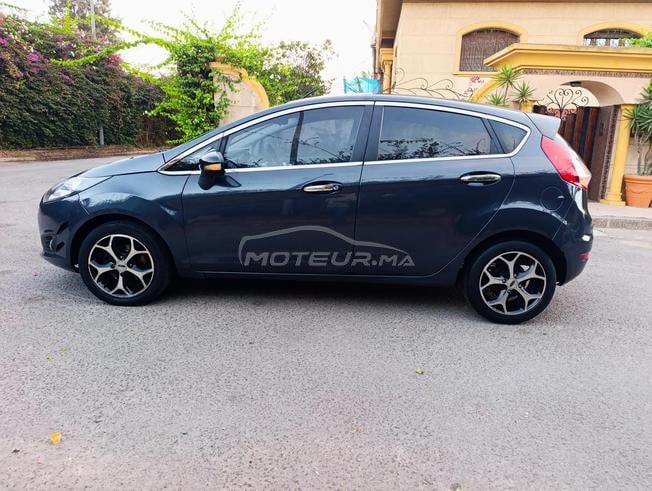 Ford fiesta trand blus 