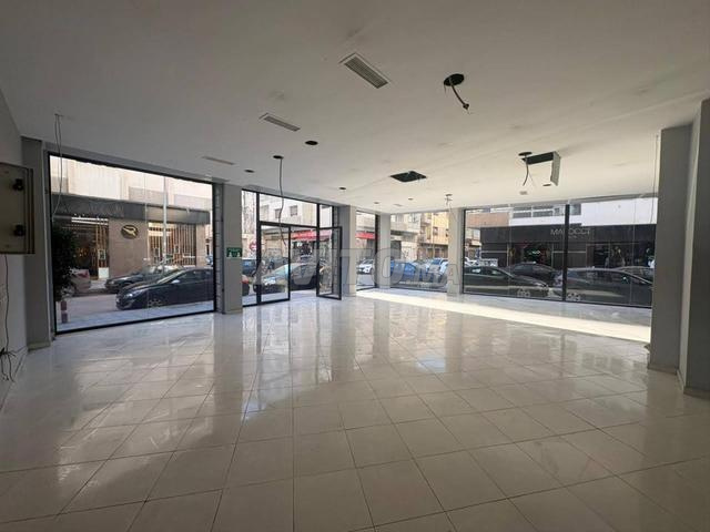 للبيع محل تجاري 214م² بالمعاريف قرب Twin Center - 2