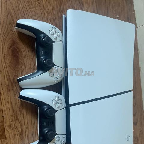 Playstation 5 Slim - 2