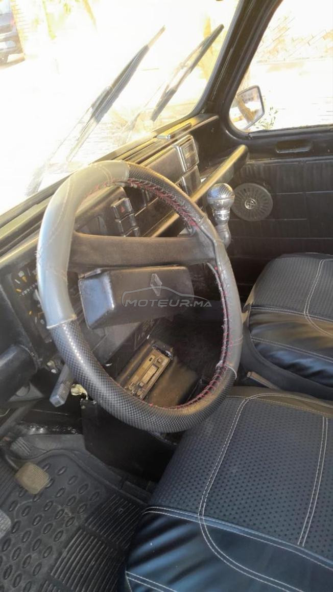 Renault R4 Essence à Oujda