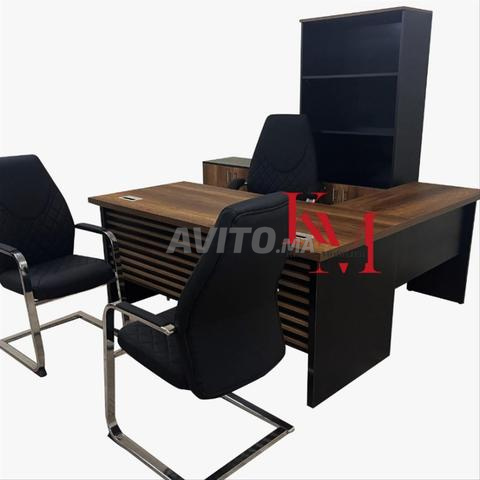 BUREAUX DE DIRECTION MODERNES - 2