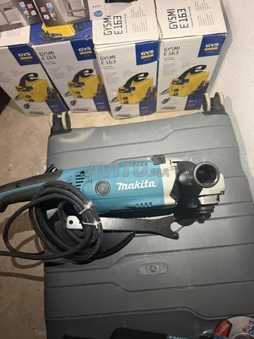 Meuleuse Makita 230 mm 2200W GA9020 neuve - 2
