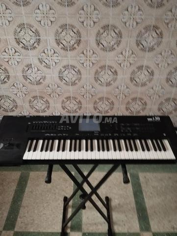 Korg i30 avec support - 2