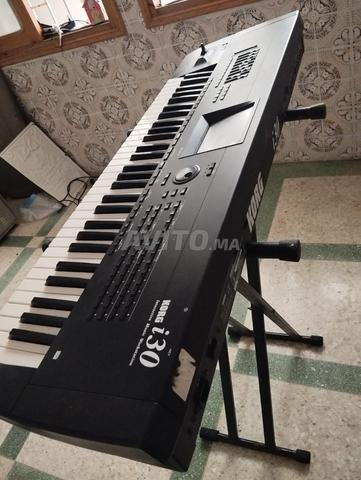 Korg i30 avec support