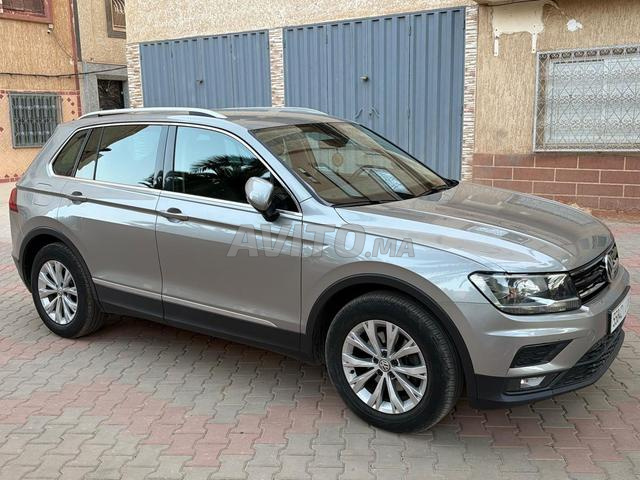 Volkswagen Tiguan - 2