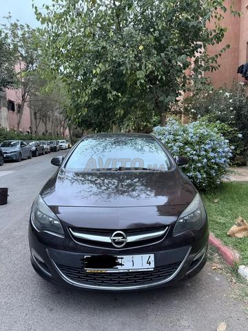 Opel Astra Diesel Automatique 2014 à Khouribga