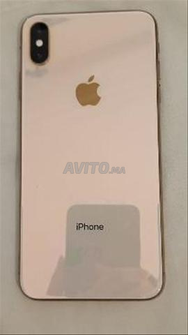 iPhone XS Max 64Go couleur Or à vendre - 2