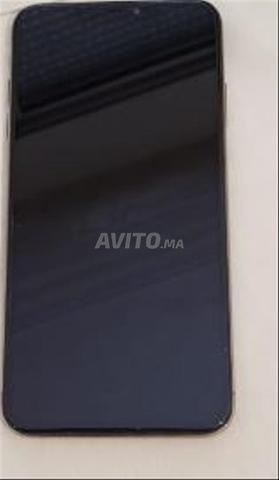 iPhone XS Max 64Go couleur Or à vendre.