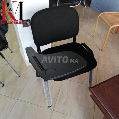 Chaises avec bureau - 2