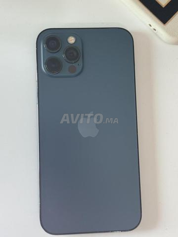 Je mets en vente un iPhone 12 Pro très bon état
