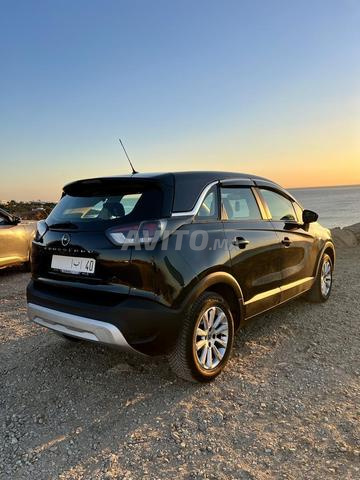 Opel Crossland Diesel Automatique 2021 à Tanger - 2