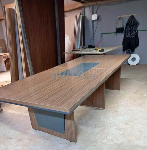 Table de réunion en bois massif - 2