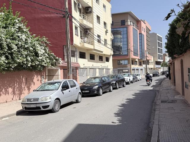 À louer (Angle) 300m² – Rue Taif (Quartier Moderne) - 2