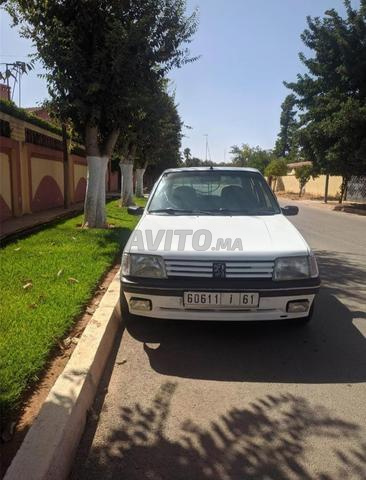 Peugeot 205 très bon état modèle 1998 dédouanée 2008 - 2