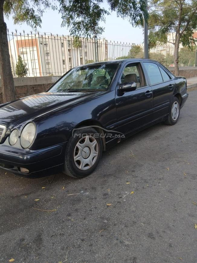 Mercedes-Benz Classe E Essence Manuelle 2000