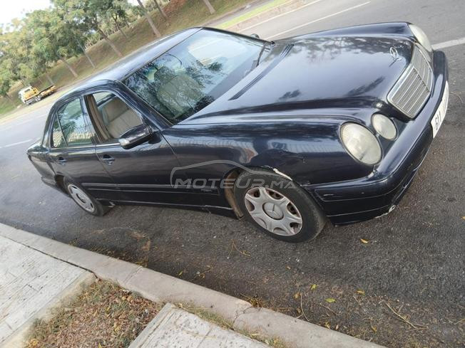 Mercedes-Benz Classe E Essence Manuelle 2000