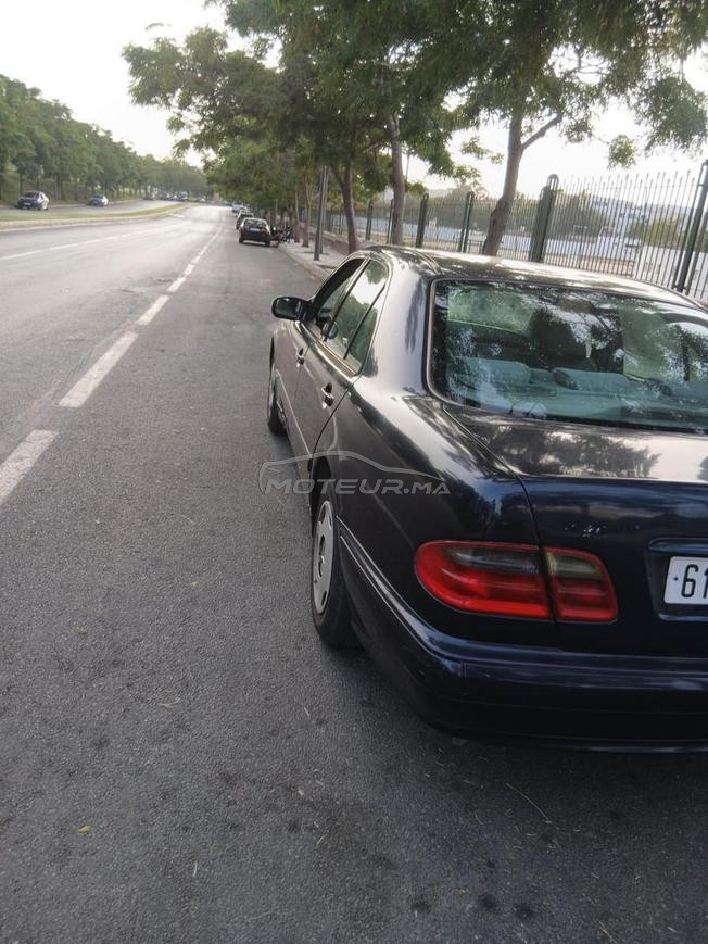 Mercedes-Benz Classe E Essence Manuelle 2000