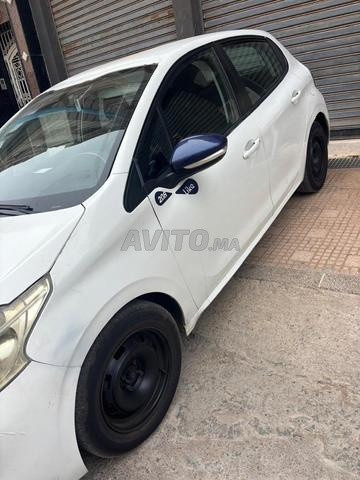 Peugeot 208 Diesel Manuelle 2016 à El Jadida - 2