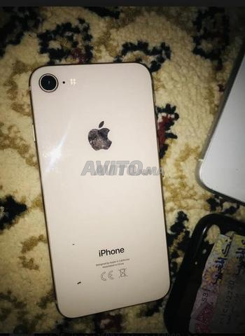 Apple iPhone 8 - 2