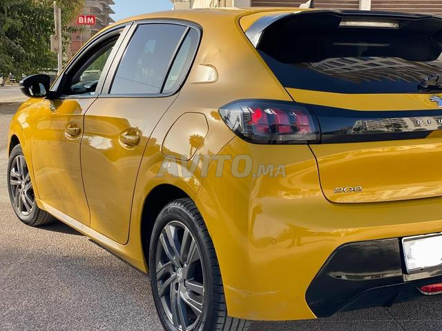 Peugeot 208 diesel boîte automatique - 2