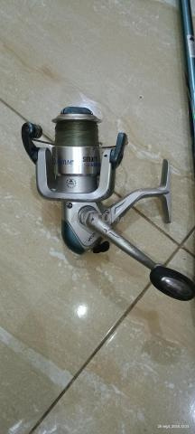 Canne à pêche 2 brins carbone 2,70 moulinet 4000 - 2