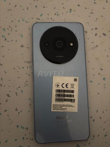 Avec chargeur et batterie encore propre - 2