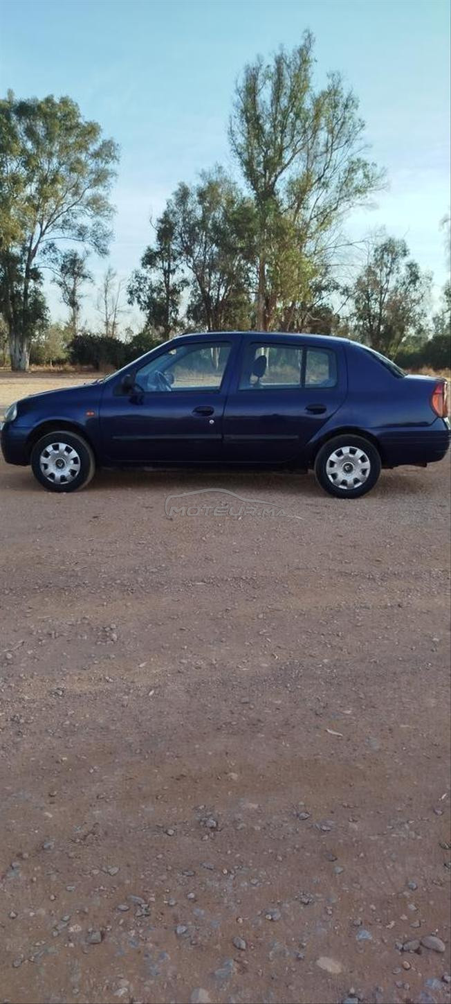 Renault Clio Essence Manuelle 2001 à Mohammedia