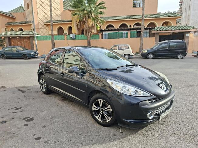 Peugeot 207 Essence Manuelle 2007 à Casablanca