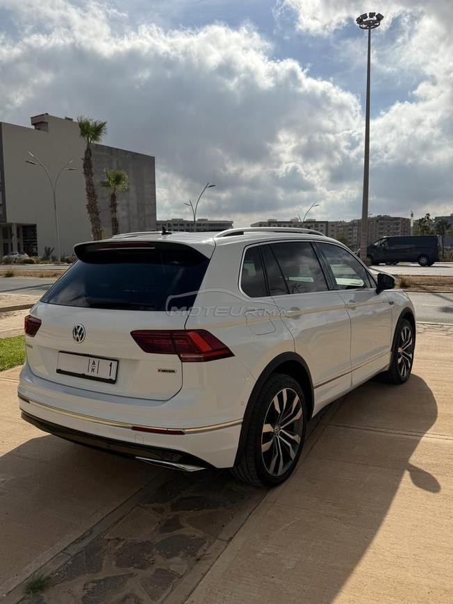 VOLKSWAGEN TIGUAN R-LINE