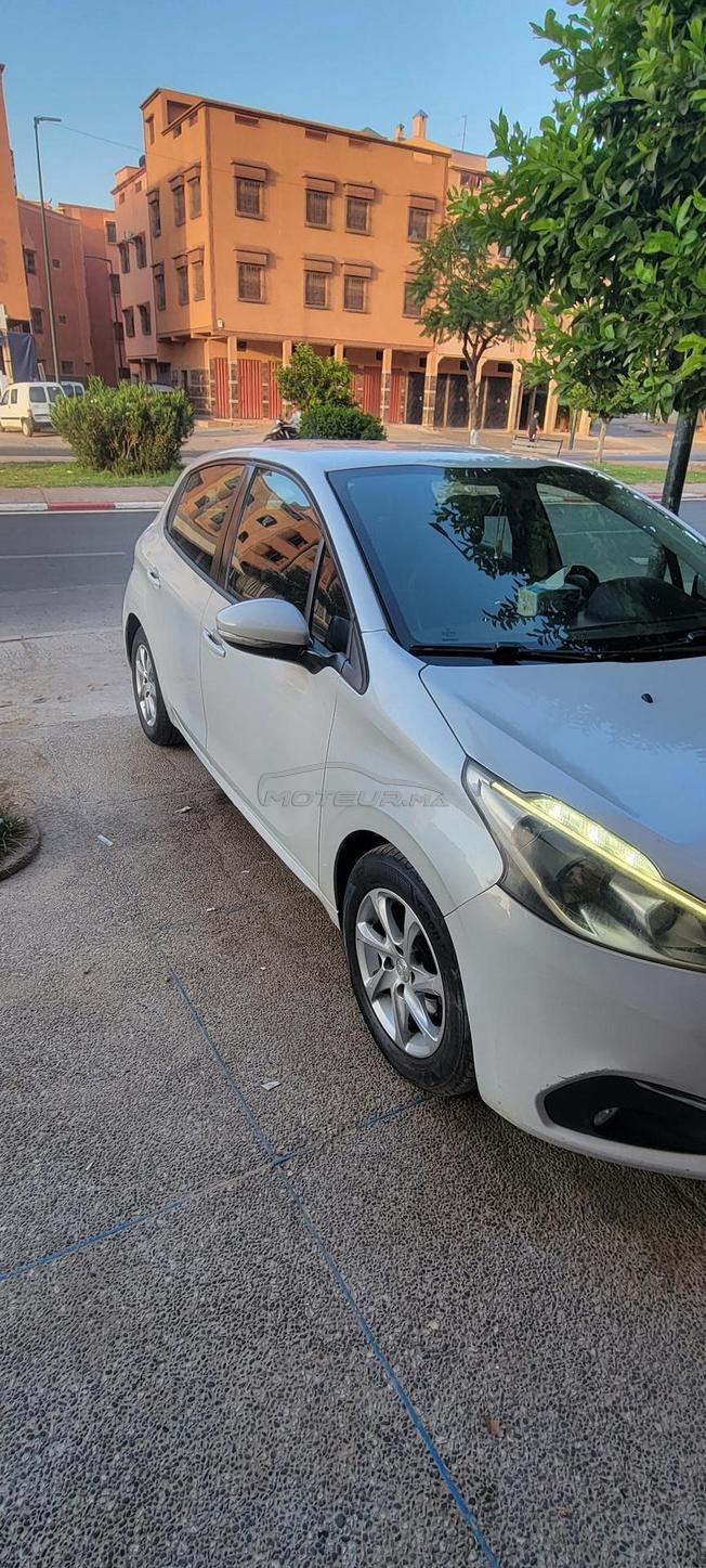 Peugeot 208 Diesel Manuelle 2019 à Marrakech
