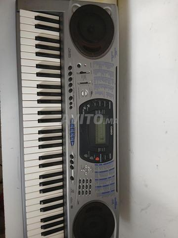 Piano Casio 61 Pro - 2
