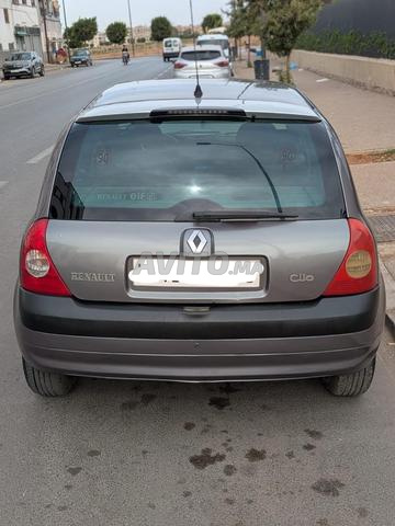 رينو كليو ديزل يدوية 2002 بالدار البيضاء - 2