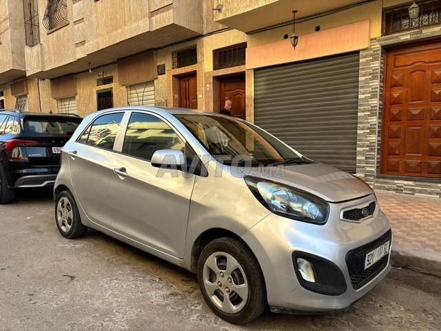 Kia Picanto Essence Manuelle 2011 à El Jadida - 2