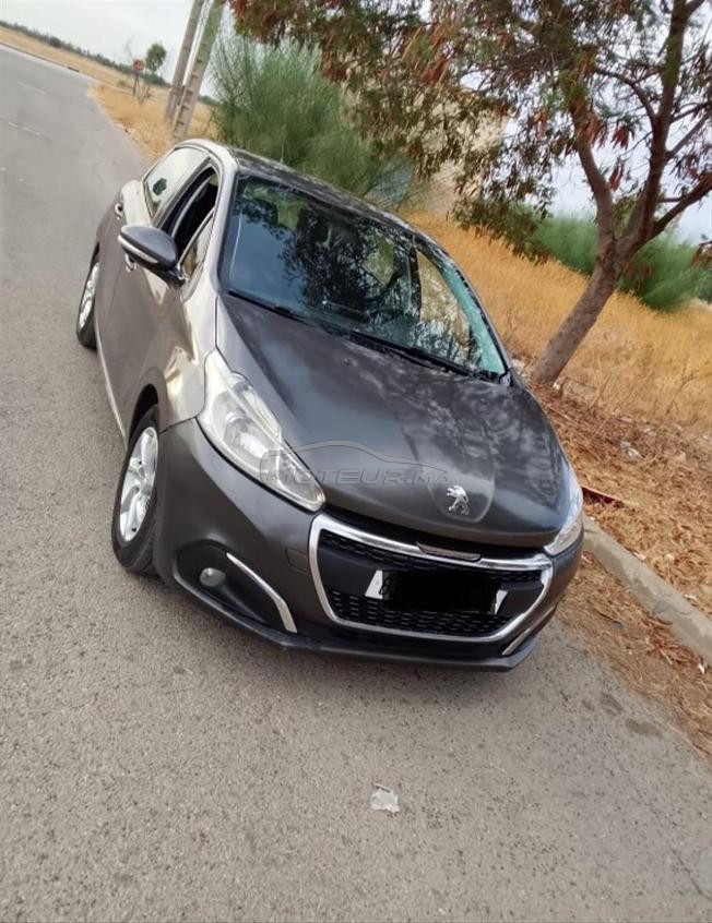 Peugeot 208 Diesel Manuelle 2018 à Sidi Kacem
