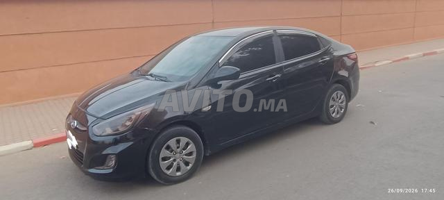 Hyundai Accent - 2