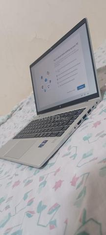 HP Elitebook 640 G9 i5 12ème Gén 512 SSD 16GB RAM - 2