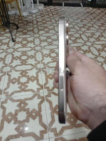 iPhone 16 Pro 256 Go batterie 100% - 2