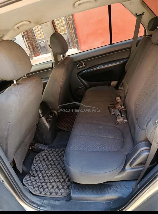 kia carens 