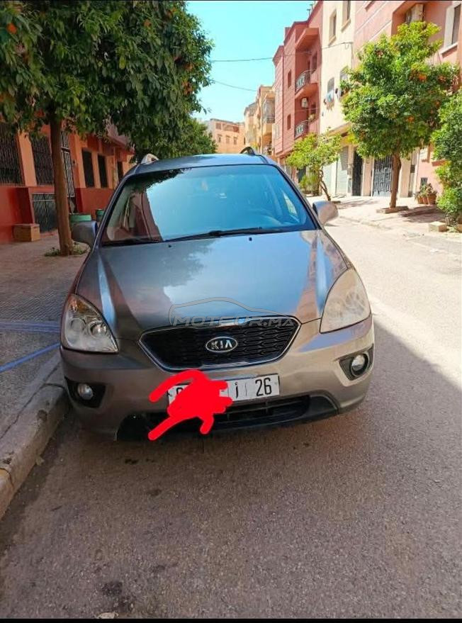 kia carens 