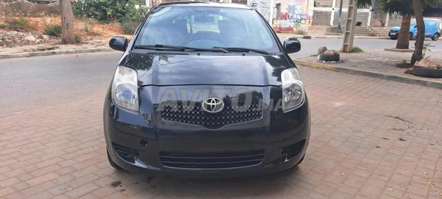 TOYOTA YARIS ESSENCE - 2