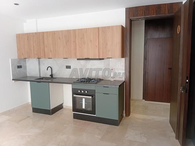 Appartement neuf à côté de la Clinique Chikh Khalifa - 2
