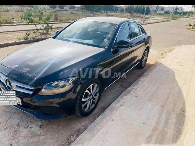 مرسيدس C220d بحالة ممتازة - 2