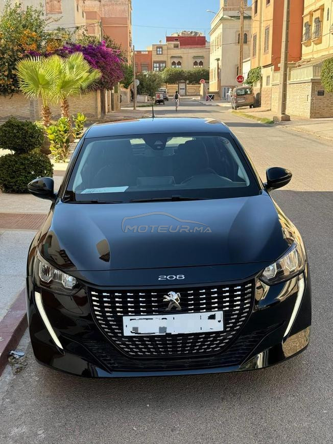 Peugeot 208 tout options faible kilométrage 