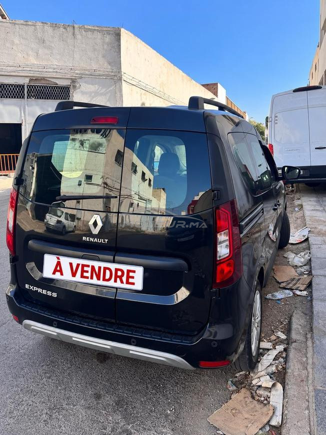 Renault Express Diesel Manuelle 2022 à Agadir