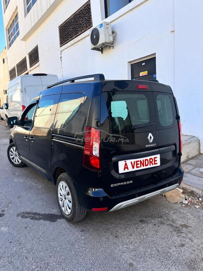 Renault Express Diesel Manuelle 2022 à Agadir