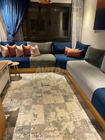 Salon SIMMONS, avec TV LG, tapis et accessoires - 2