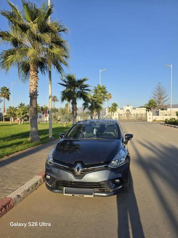 Clio 4 2018 full options - 2